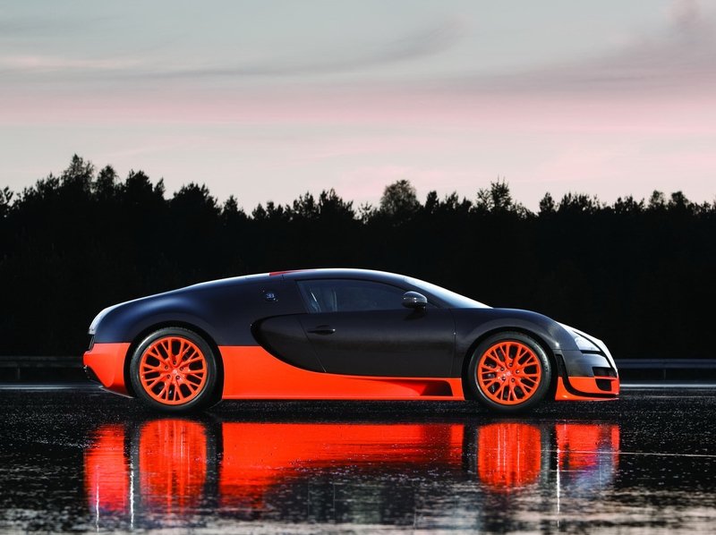 Bugatti Veyron 16.4 Super Sport    